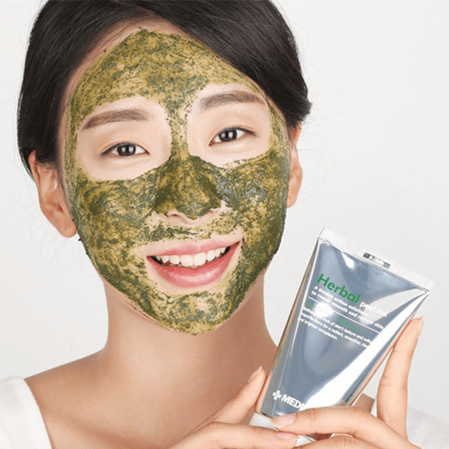 Mască peeling regenerantă Medi-Peel Herbal Peel Tox 120g