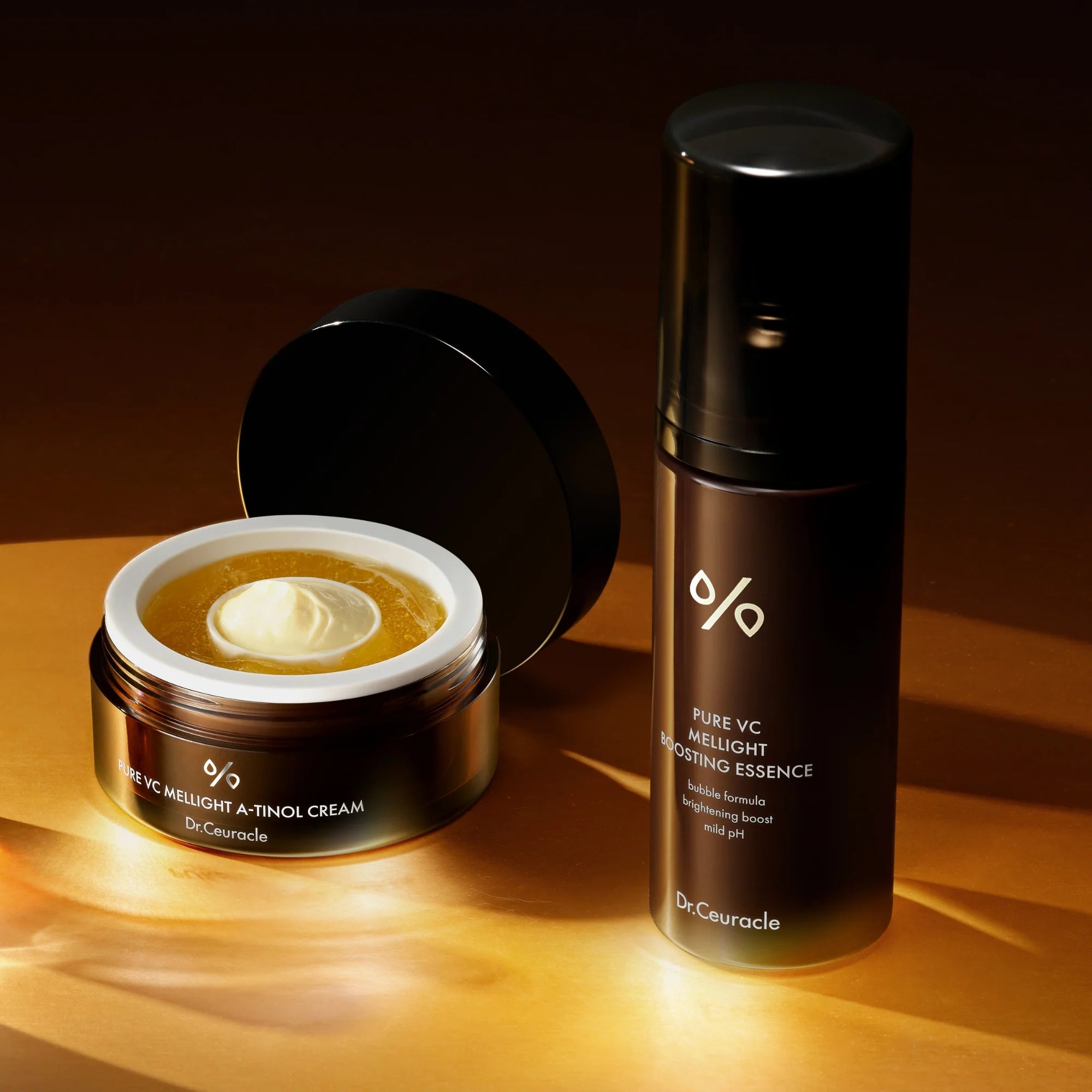 Cremă bifazică pentru luminozitate cu Retinol si Vitamina C Dr. Ceuracle Pure VC Mellight A-Tinol Cream 70g